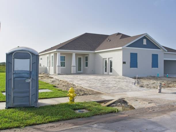 Best Portable restroom trailer rental  in Hernando, MS